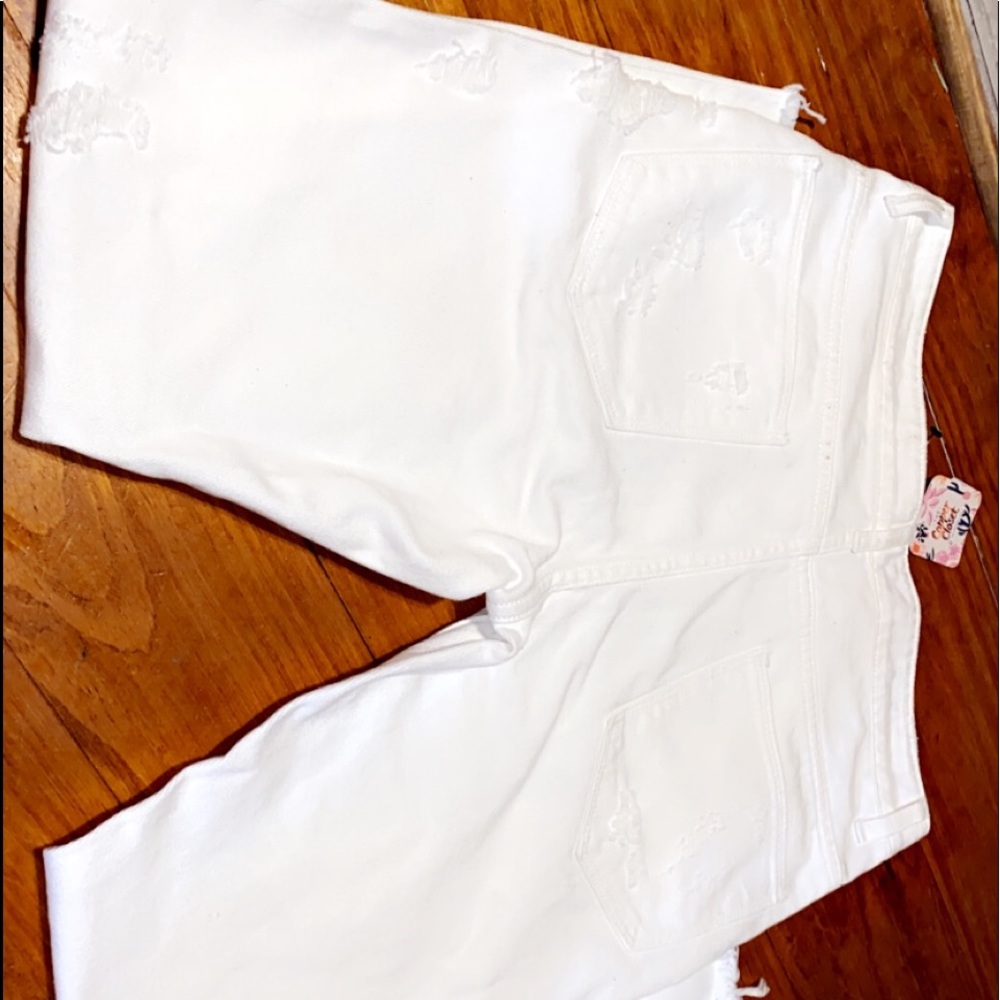 NWT copper closet distressed white denim jeans